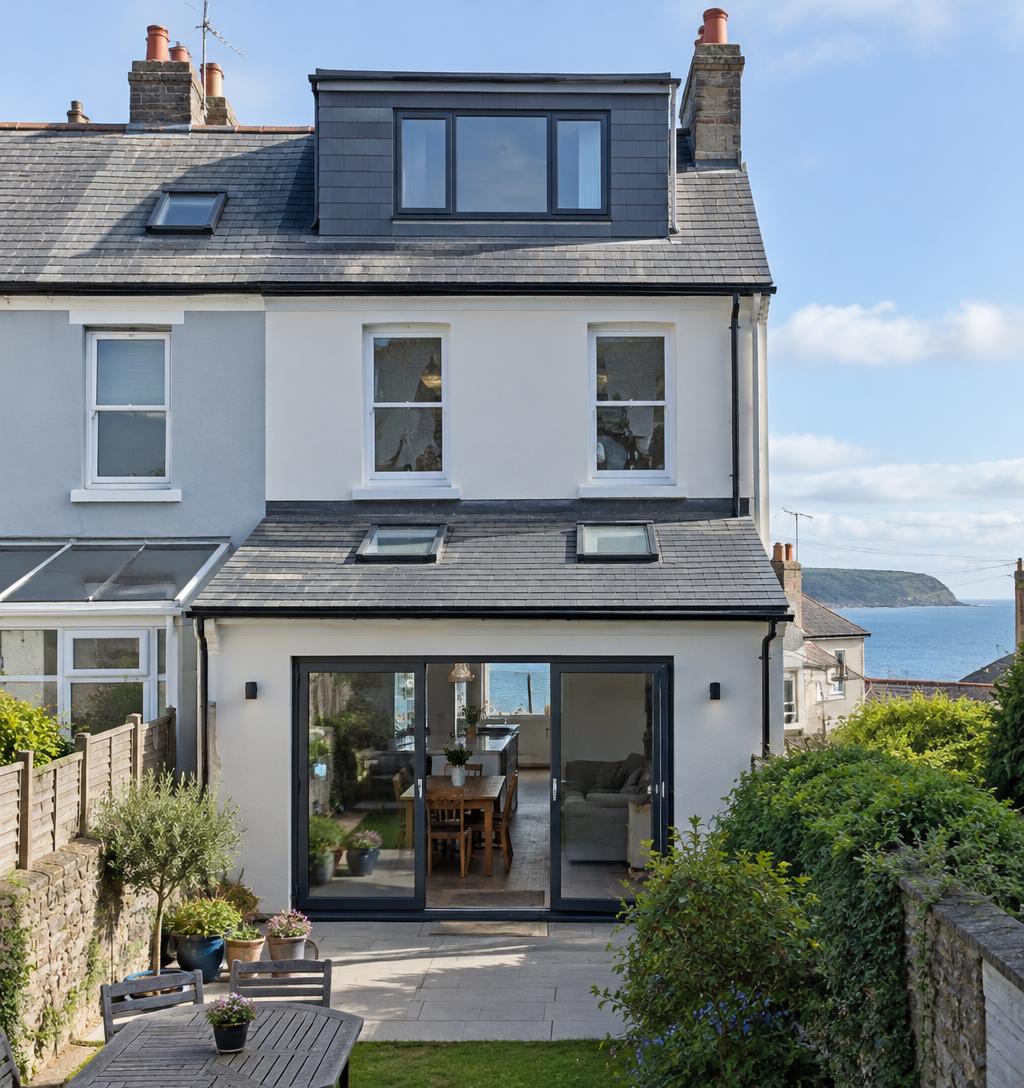 24 David Road, Paignton, UK